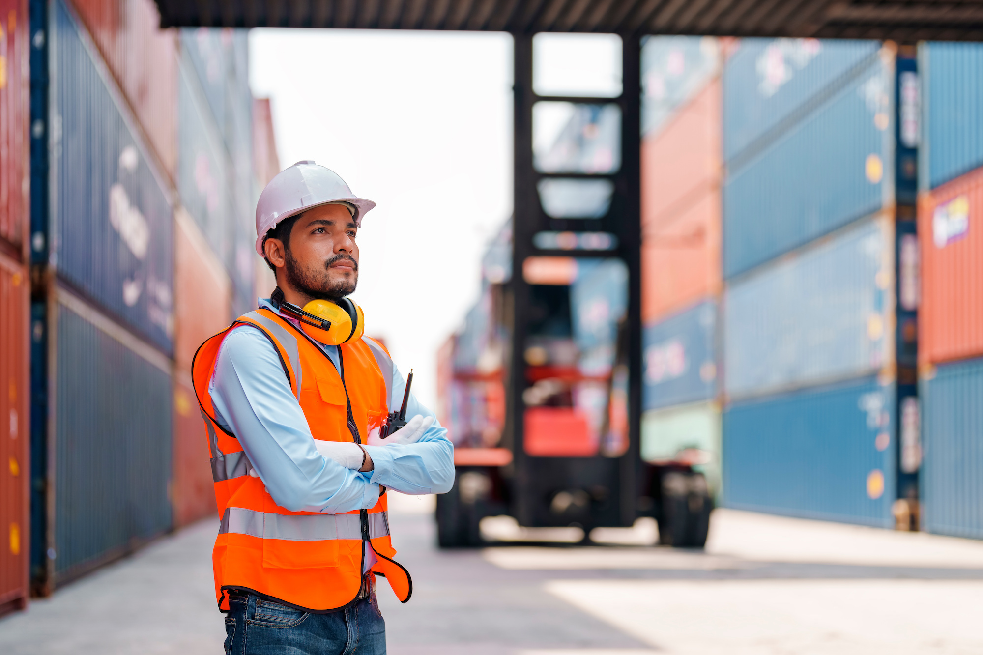 A cross-docking worker preparing for a new shipment at the shipyard.